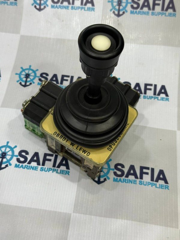 SPOHN & BURKHARDT VNS022FU14KKVRHDU JOYSTICK CONTROLLER BRAND:SPOHN & BURKHARDT TYPE:VNS022FU14KKVRHDU 10P.10 SN: 2073569-1 5/11 IEC/EN60947-5-1 MADE IN GERMANY