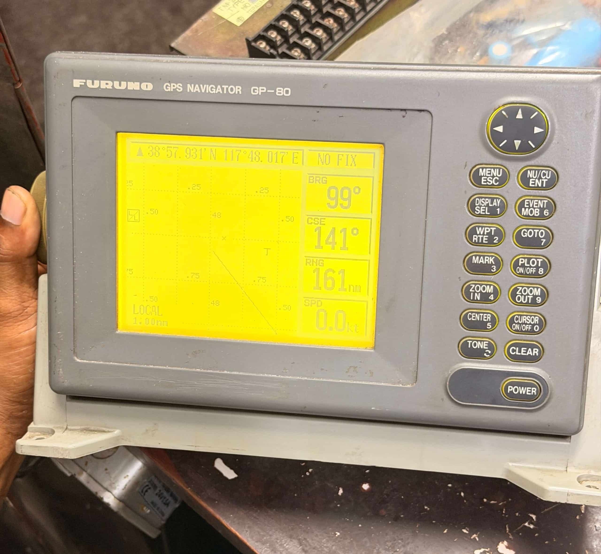 Furuno Gp-80 Gps Navigator Display Unit Gpr-020